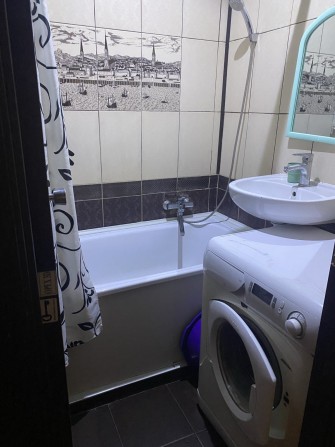 Задам 2кім Центр вул.Київська можливо Короткий Термін 4 спал місць - фото 1