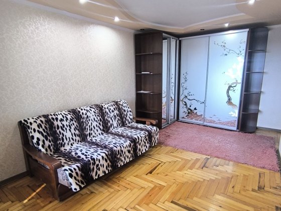 Семье 2 комн кв-ра ул.Сорочинская,  Хортицкий Запорожье