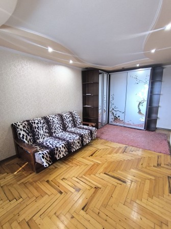 Семье 2 комн кв-ра ул.Сорочинская,  Хортицкий - фото 1