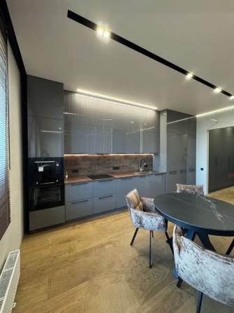 Сдам 3ком квартиру ЖК Грани генератор лифт тепло паркинг подземный - фото 1