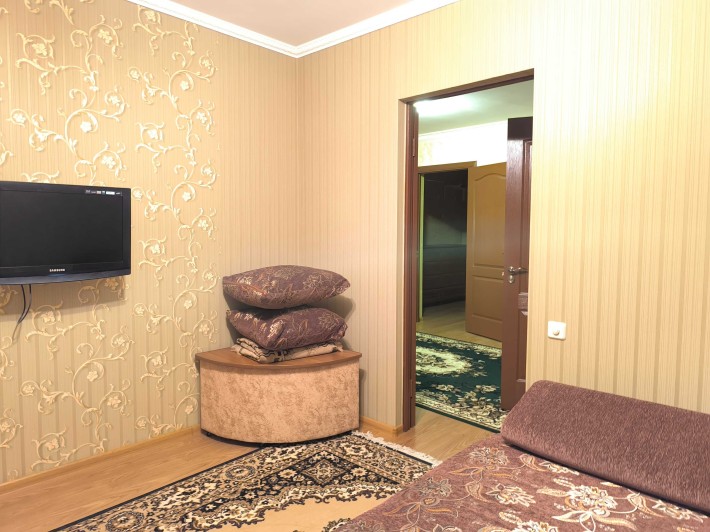 Здається 2 квартира в приватному секторі, з місцем під авто - фото 1