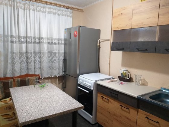 Сдам 2 ком.Левоборежный 3 район Каравана Днепр