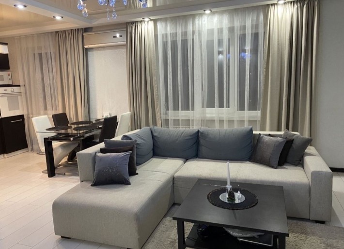 Оренда 2х кімнатної квартири у Комунарському р-ні (Чумаченко 34) - фото 1