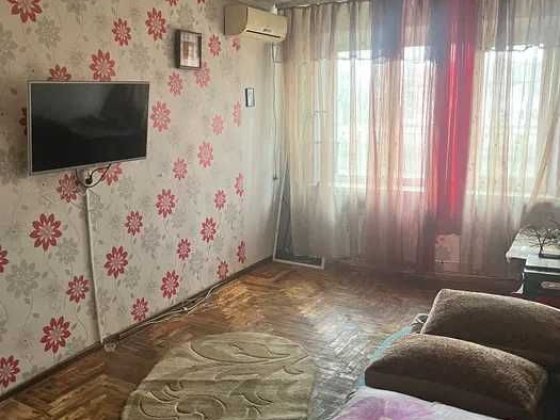 Здається 2х кімнатна в Заводському районі Запорожье