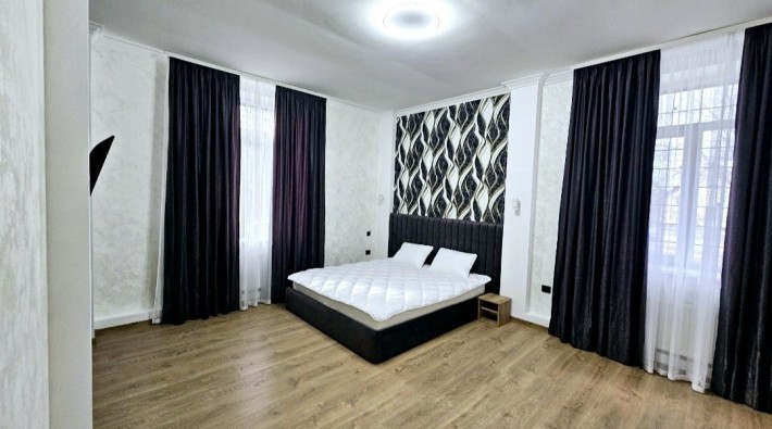 Здам 3-х кімнатну квартиру,  90м2, автономне опалення,  окремий вхід ! - фото 1