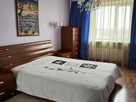 Оренда, трикімнатної квартири м.Дніпро р-н  Робочої вул. Д.Кедріна Днепр