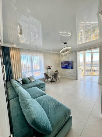 Сдам 3 ком квартиру ЖК Ривер Парк Победа газовое отопление плита - фото 1