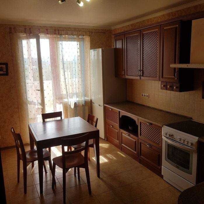 Сдам 2к уютную квартиру  в  ЖК Созидатель, Кедрина 53А - фото 1