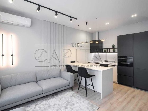 Оренда 2к квартижи Аурум  Центр низький поверх є вода та опалення Киев