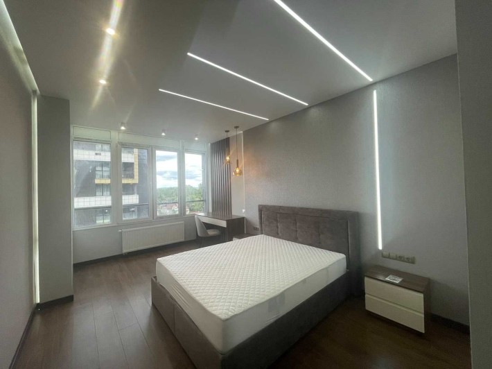 Дизайнерська 2-кімнатна + кухня-студія, 80 м², Кульпарківська - фото 1