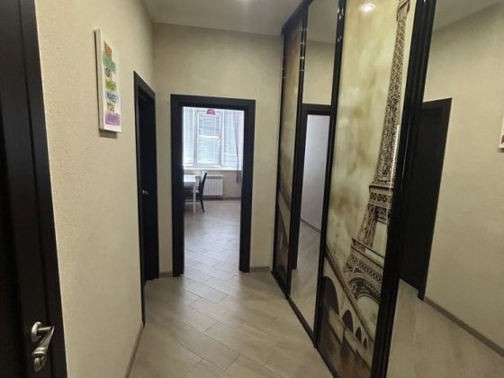 Довгострокова оренда 1 кімнатноі  квартири Жилянська 118