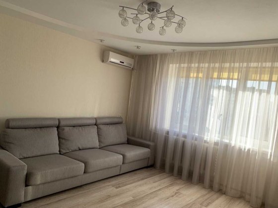 Сдаётся 2-х комнатная квартира на Тополе, Сильпо Днепр