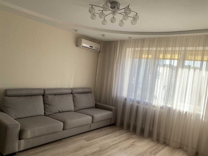 Сдаётся 2-х комнатная квартира на Тополе, Сильпо - фото 1