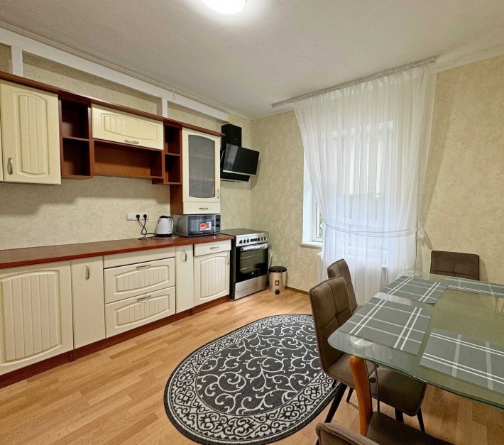 Оренда 2 квартири Здановської (Ломоносова) метро Іподром - фото 1