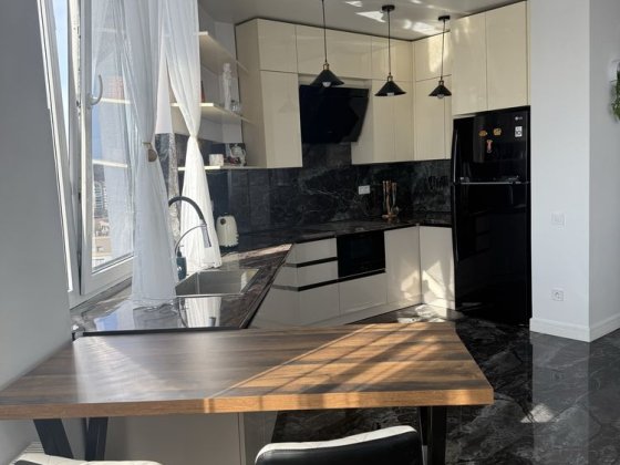 Оренда 2-кімнатної панорамної квартири, ЖК Платинум, Чорновола 77 Львів