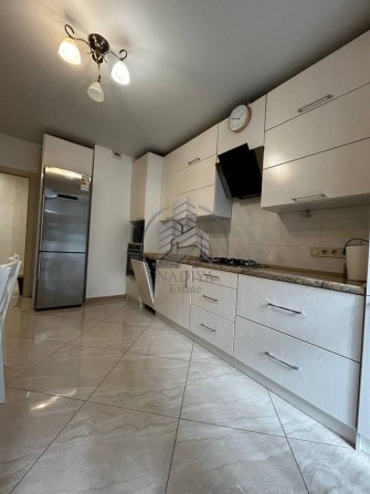 Оренда 3-кімнатної квартири з кабінетом на вул. Чорновола ЖК 'Авалон' - фото 1