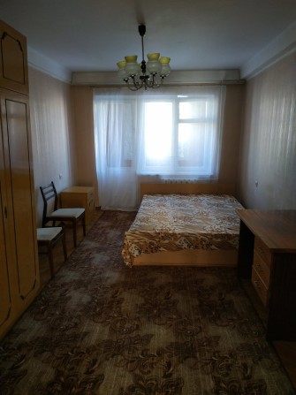 Здається 2х кімнатна квартира ст.м.Чернігівська - фото 1