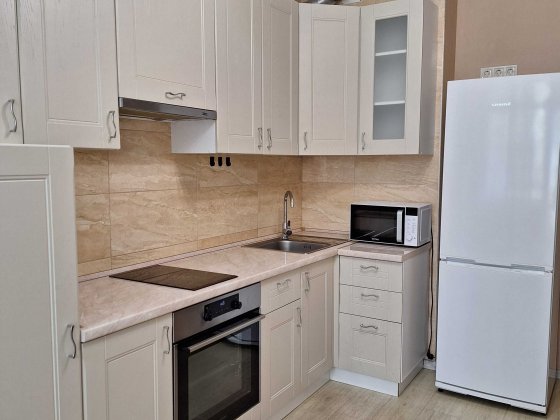 Оренда 1-к ЖК Варшавський (5 квартал) + кладовка Київ