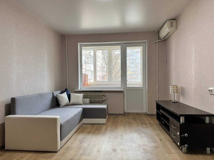 Снимите квартиру на Левобережном-2, Терещенковская, 25, АТБ, Варус - фото 1