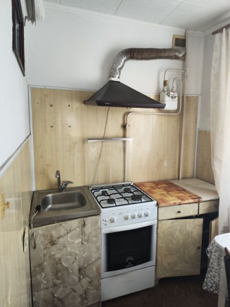 Сдаю 1к/кв ЮТЗ (Космонавтов) 4/9 мебель,техника,3500 - фото 1