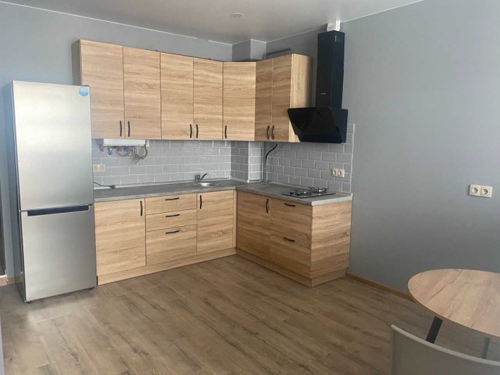 Метро 3 хвилини! Студіо з євро  в  ЖК,,Рів'єра" вул, Центральна 19 - фото 1