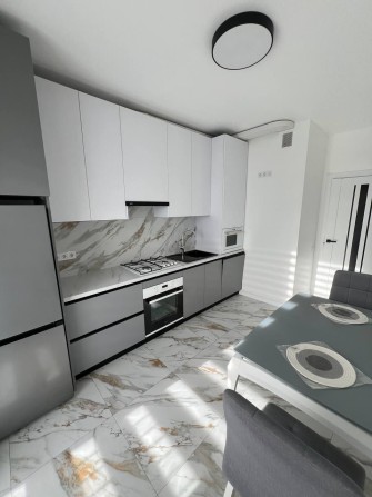 Оренда.Жк Вел.Британія,Семицвіт 1кім.кв.перша здача! - фото 1