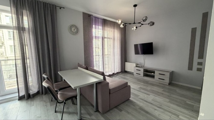 10 ст Фонтана  ЖК 25 Жемчужина Большой Балкон Длительно - фото 1