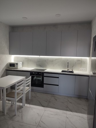 Сдам 1к. квартиру в ж/к Баку ( СВОЯ ) Генератор. - фото 1