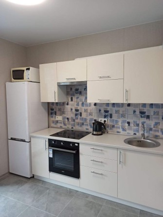 Здається в аренду однокімнатна квартира в ЖК Лебединий Ревуцького 40В - фото 1