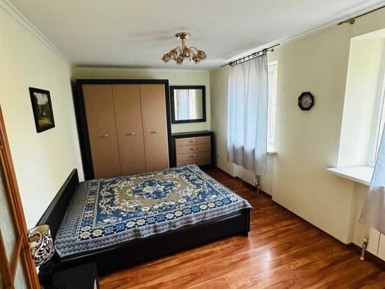 сдам 2 ком. Богдана Хмельницкого 110 без комиссии Днепр