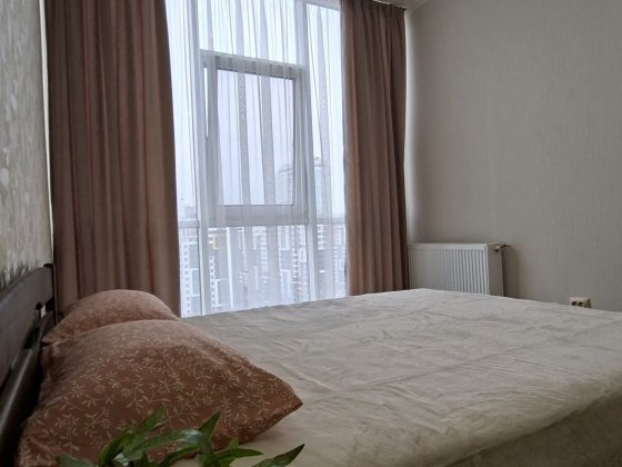 Сдам приятную 1-квартира в Кадорр на Таирова есть генератор свободна Одеса