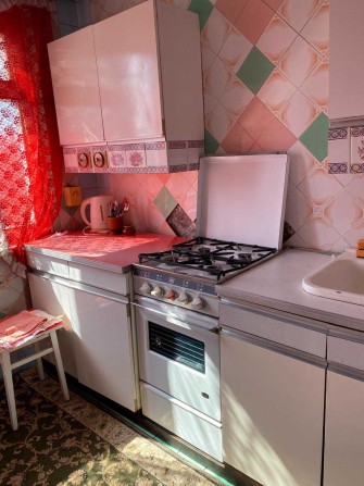 Аренда 4-х ком кв в жилом состоянии на Небесной Сотни\Сити Центр - фото 1