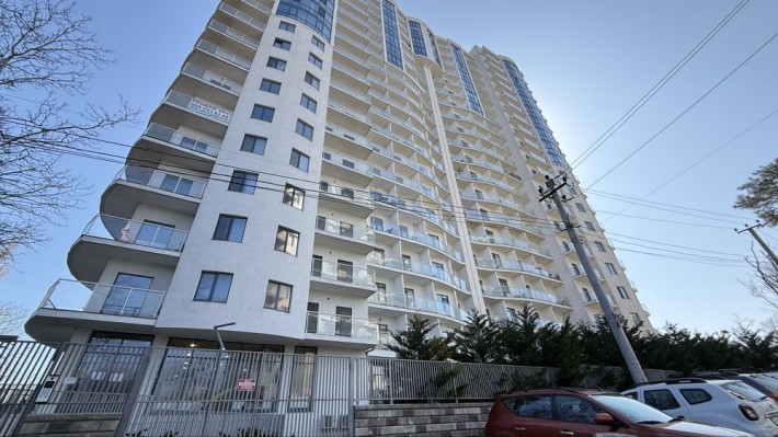 Сдаю евродвушку ЖК  корфу  10 ст Фонтана - фото 1