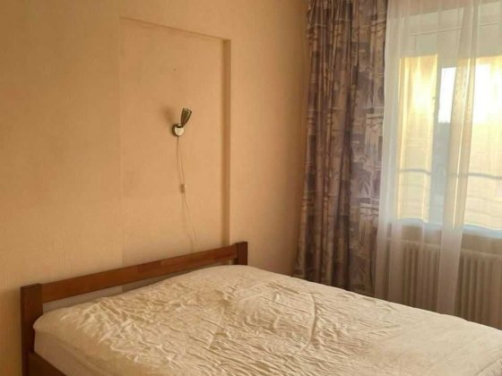 Оренда 2-к квартири на просп. Червоної Калини