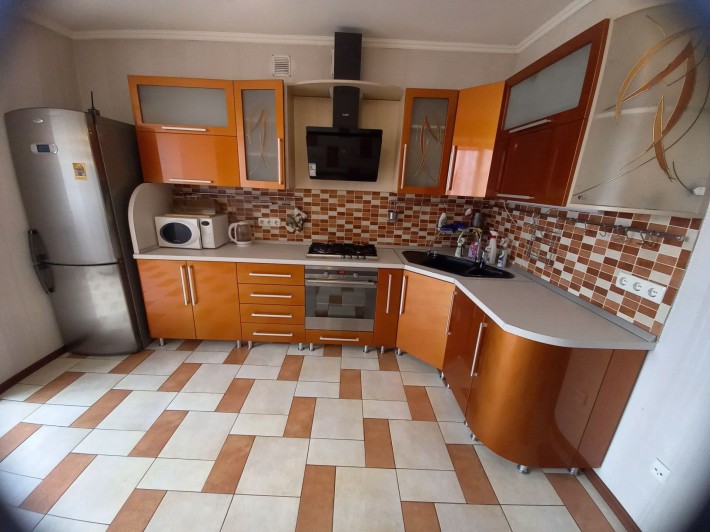 Здам 3кім.кв Зодчих 10 4/9ц 100/55/16 - фото 1