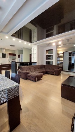 Сдам просторную 2к квартиру с ремонтом в ЖК Приоритет;Солнечный;Центр - фото 1