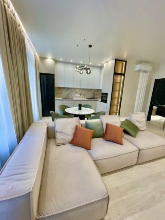 Сдам дизайнерскую квартиру в Аркадии, 70м, балкон - фото 1