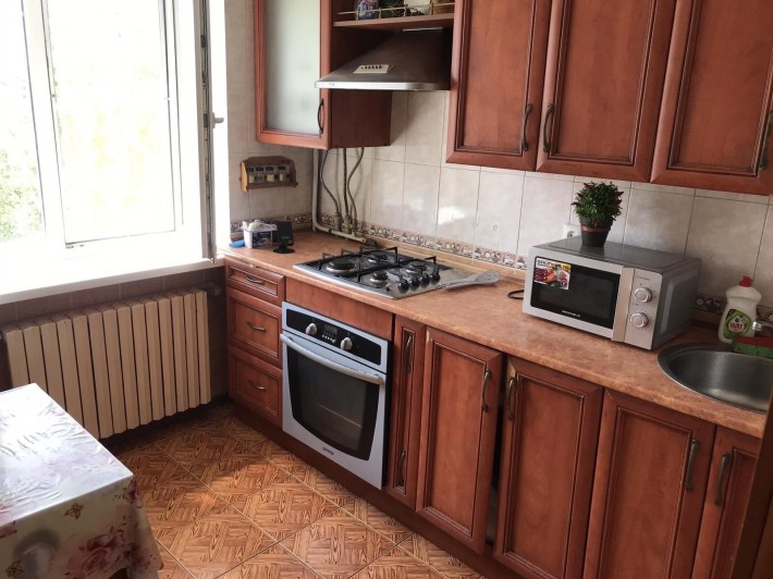 Сдаю  двух комнатную квартиру без ПОСРЕДНИКОВ! - фото 1