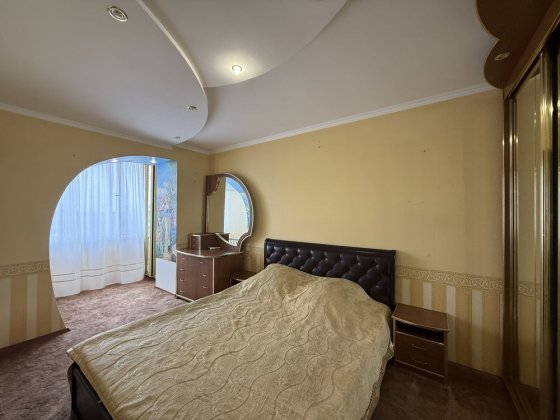 Оренда гарної 2 кімнатної квартири , р-ні Медунівера.