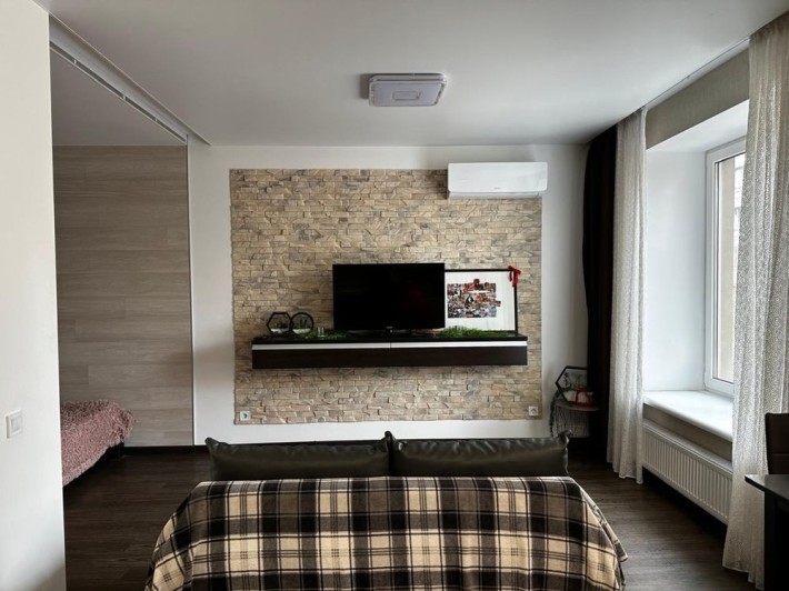 АКТУАЛЬНО! Сдам 1к евро жк Алые Паруса 4эт, Варус - фото 1