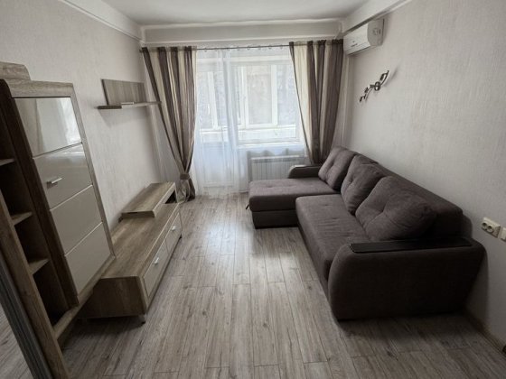 Німанська метро звіринецька Власник Київ