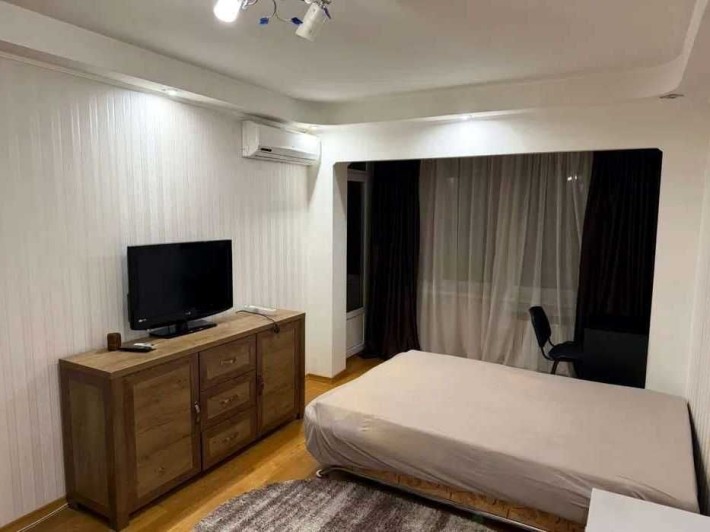 Здається 1-кімнатна квартира на вул.Петропавлівській,6 - фото 1