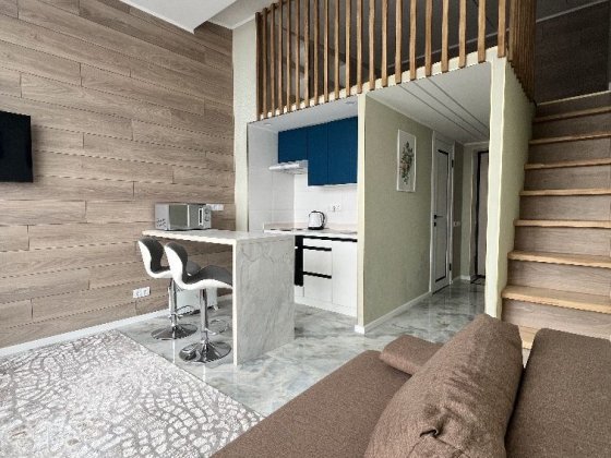 Оренда двоповерхової смарт квартири. Метро 5 хвилин