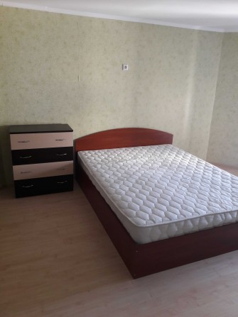 Сдам Б. Хмельницкого 1 ком. кв. кирпичный дом. - фото 1