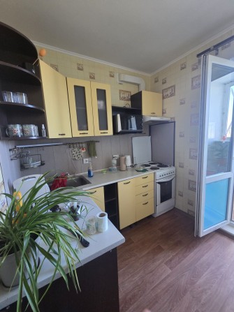 Чавдар 28, м.Осокорки - фото 1