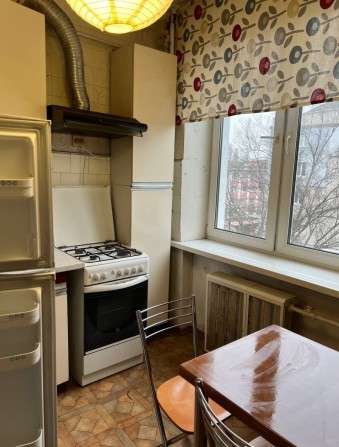 Стельмаха 7/2, метро Голосіївська - фото 1