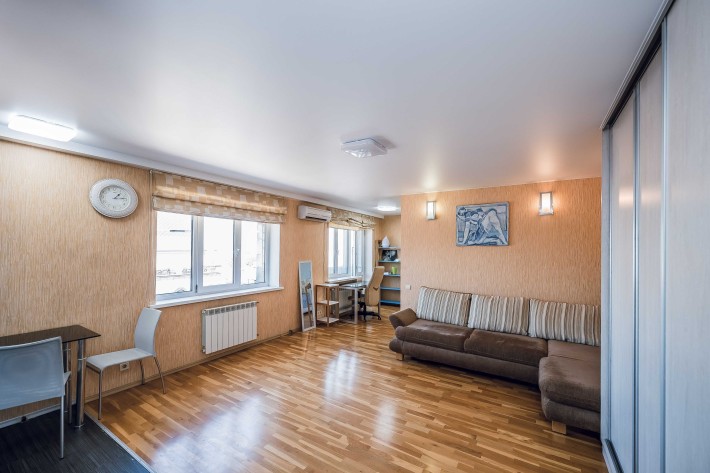 вулиця Ігорівська 2/6 поділ, метро поштова площа 2 -х кімнатна - фото 1