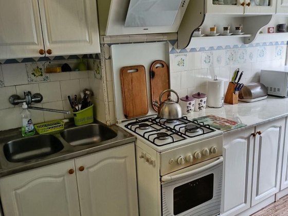 1 кім.кв. вул. Наукова (р-н Пулюя) Львов