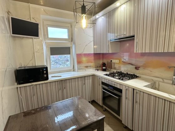 Здається 3к кварира на лівому березі