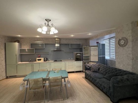 130 м2, 2 спальни, квартира в Аркадии, без выседения Одеса